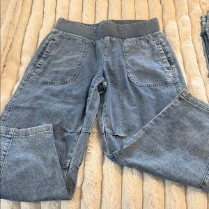 Beachy, pull-on jeans, barrel style with elastic waist